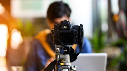 ব্লগিং vs. ভিডিও ব্লগিং